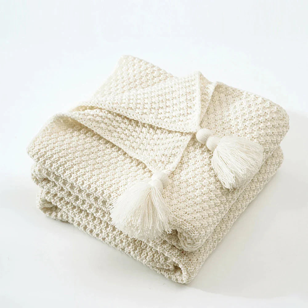 Woolen Ball Knit Blanket