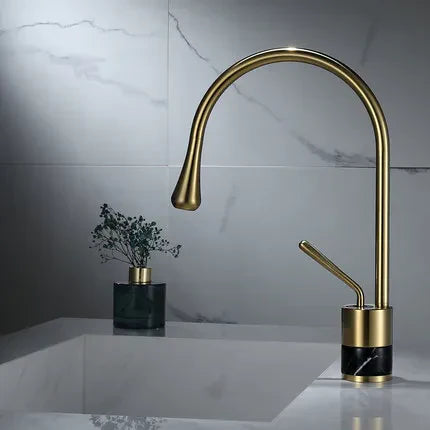 Grifo de lavabo de mármol de latón dorado Decorbites™ con mezcla de agua caliente y fría