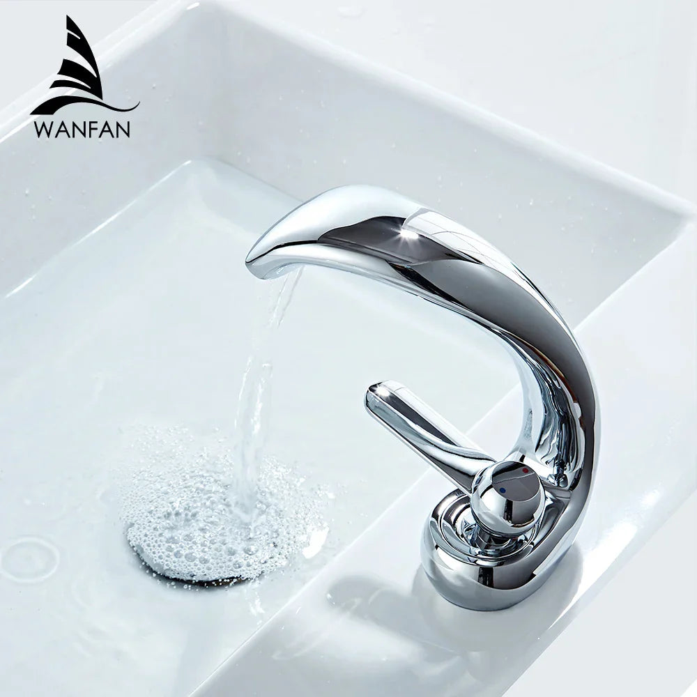 Grifo de Lavabo Decorbites™ Gold Basin: Grifo Mezclador de Una Palanca en Latón Moderno para Baño