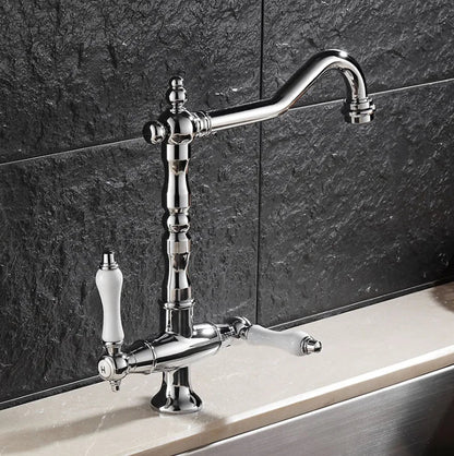 صنبور حوض المطبخ DecorBites™ المصنوع من النحاس الأسود الذهبي بمقابض مزدوجة