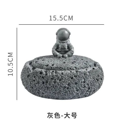 DecorBites™ Cement Astronaut Ashtray with Lid - High Temperature Resistant Cigar Ashtray