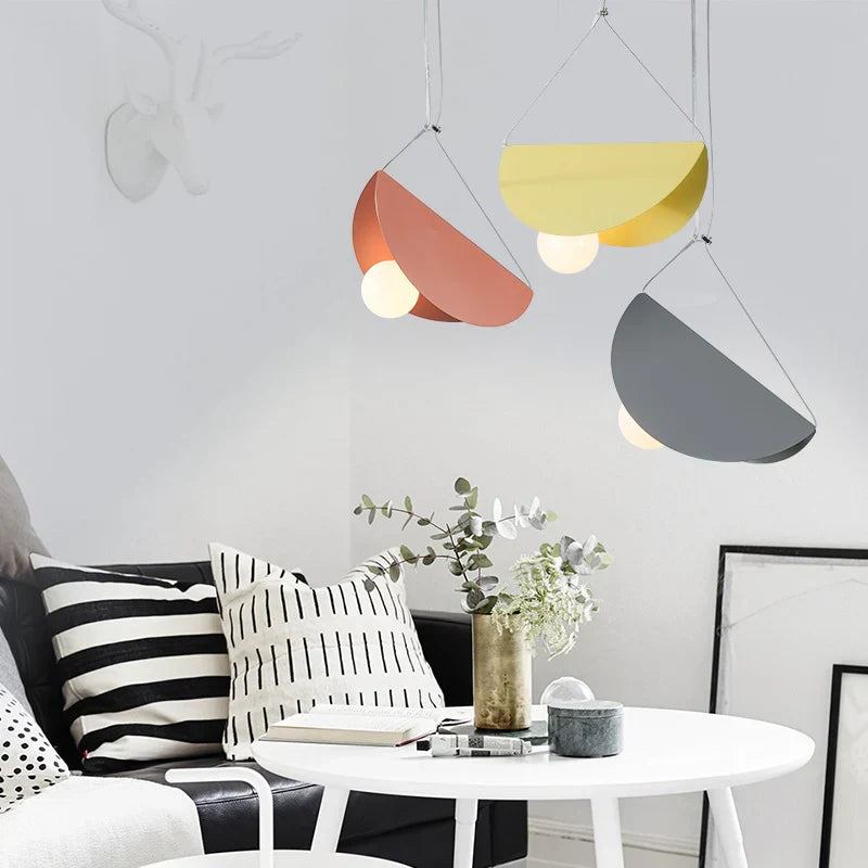 Decorbites™ Geometrische LED-Hängeleuchte für farbenfrohe Innenraumdekoration