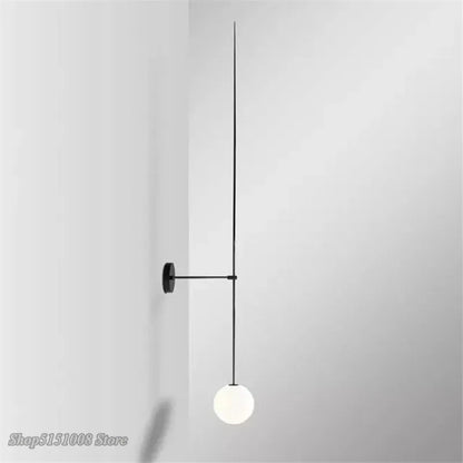 Lámpara de pared LED con bola de cristal DecorBites™ para una decoración minimalista moderna.