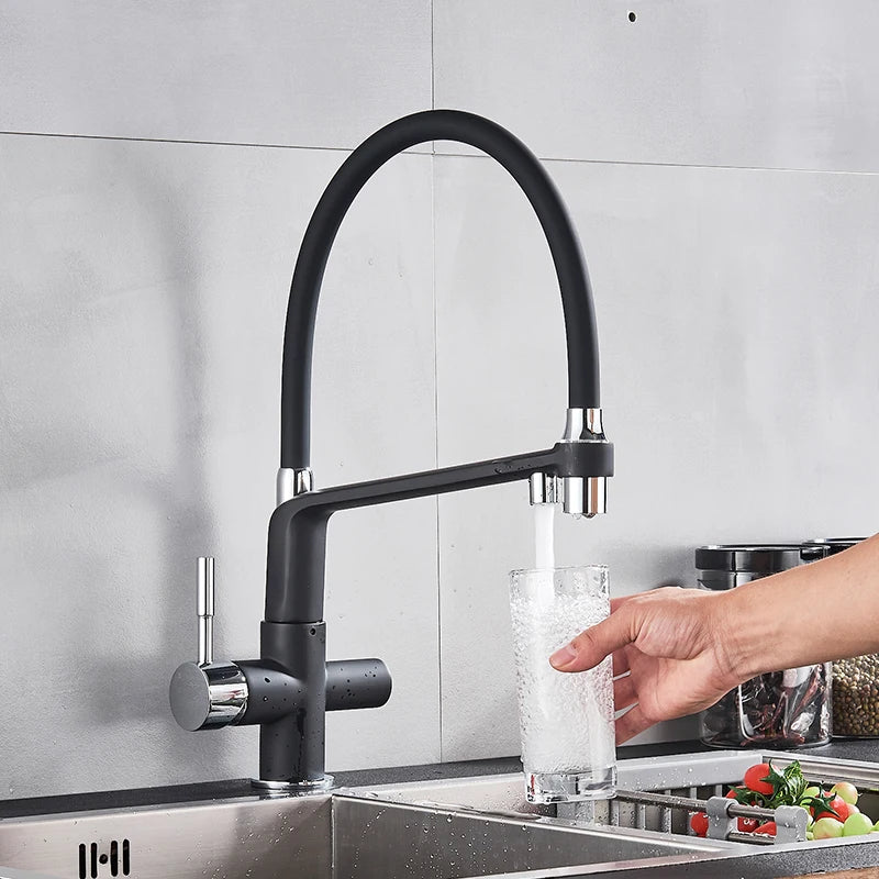 Grifo de cocina Decorbites™ en cromo negro con rotación de 360° y extracción para agua filtrada