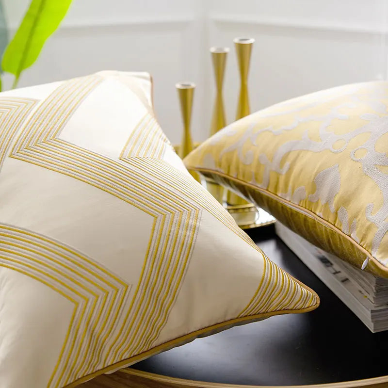 Decorbites™ Cubierta de Almohada Lumbar Bordada en Terciopelo con Corte Geométrico Dorado Estilo Chic 35x50cm