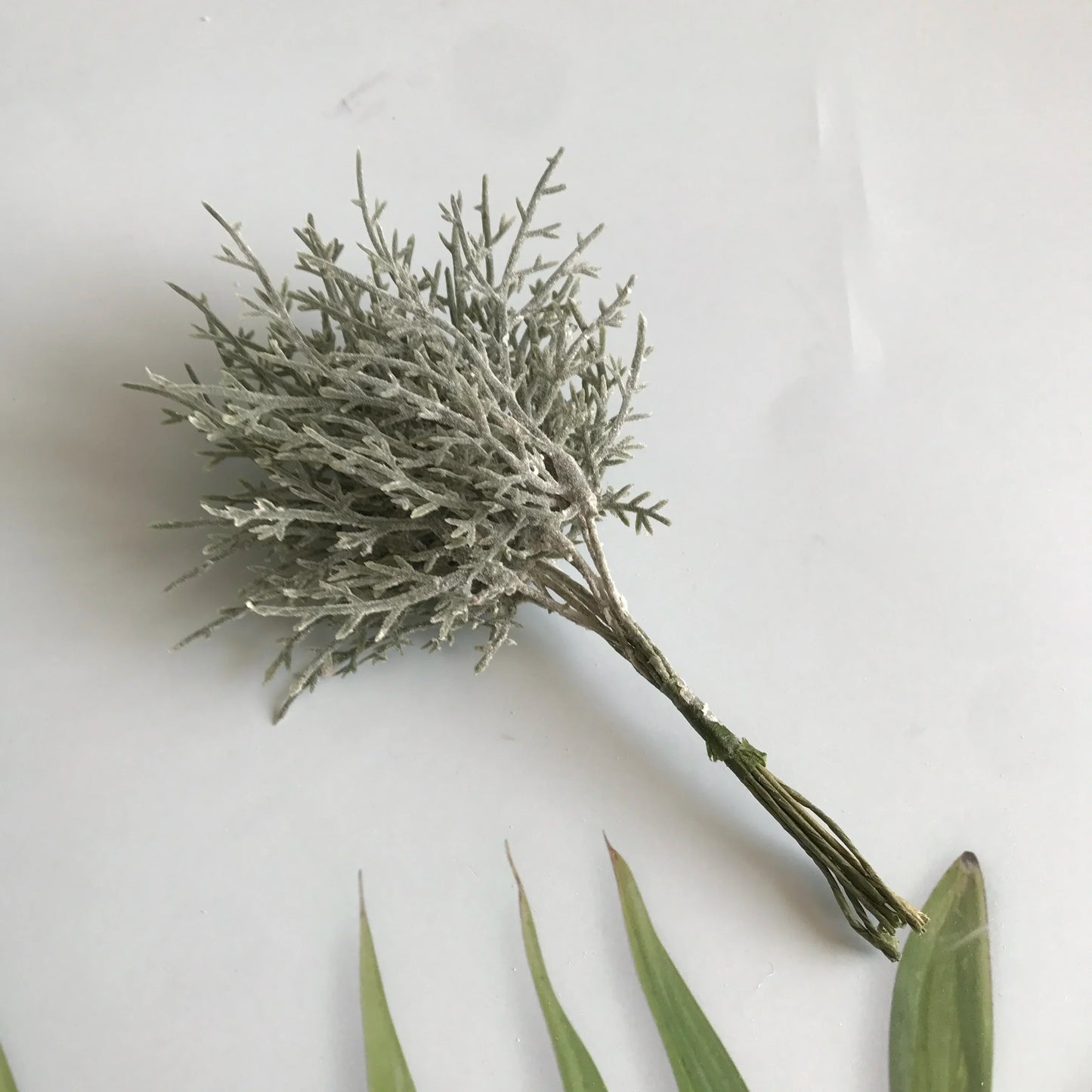 DecorBites™ Dried Flower Bouquets for Home Decor, Photography Props, and Crafts