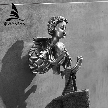 خطاف مناشف نحاسي من DecorBites™ Angel للحمام والجراج مثبت على الحائط