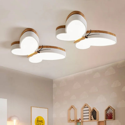 Lámpara de techo moderna de madera con forma de mariposa LED DecorBites™ para habitación infantil