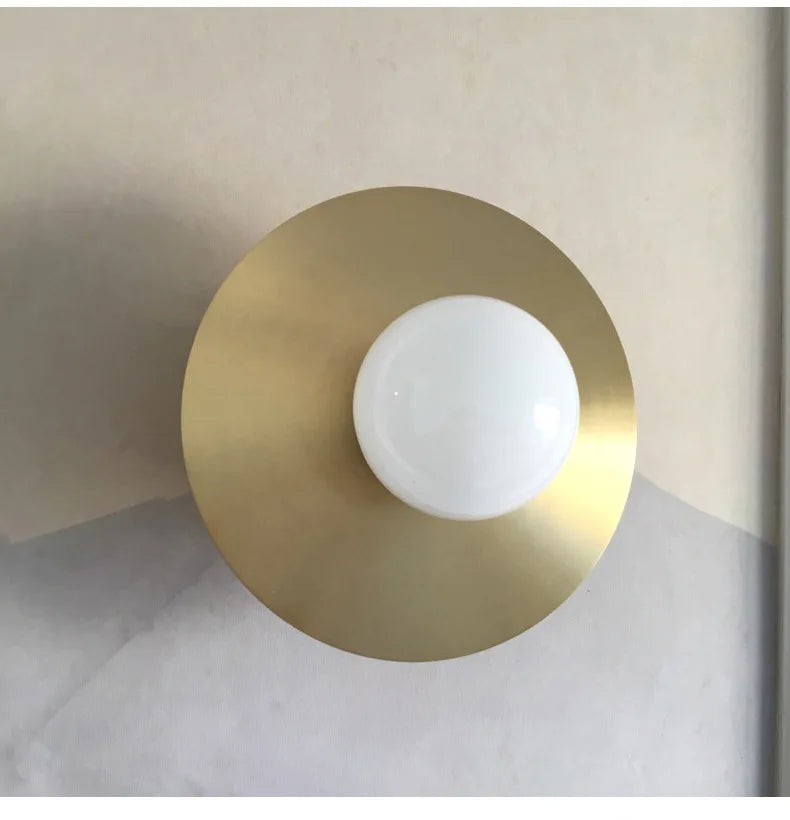 Aplique de pared DecorBites™ con forma de bola de cristal dorado para decoración del hogar