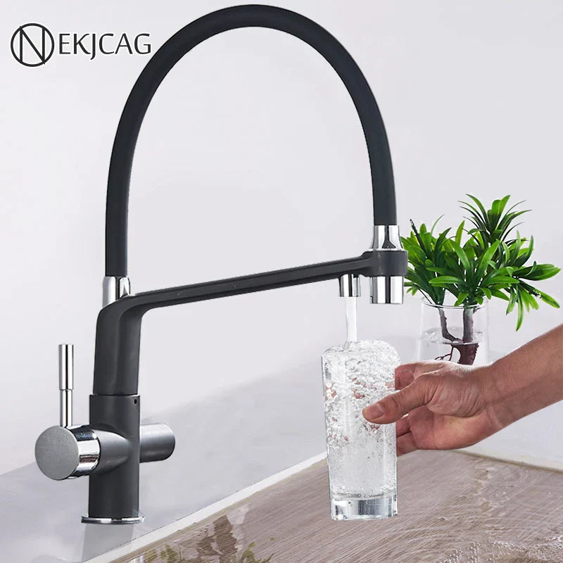 Grifo de cocina Decorbites™ en cromo negro con rotación de 360° y extracción para agua filtrada