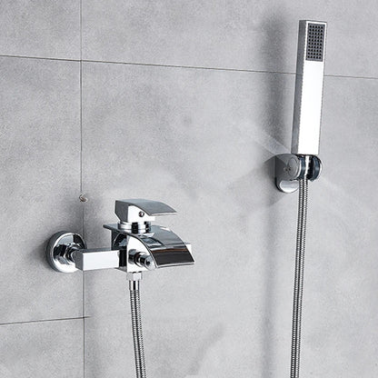 Grifo de ducha y bañera DecorBites™ de montaje en pared, color negro, con caño tipo cascada