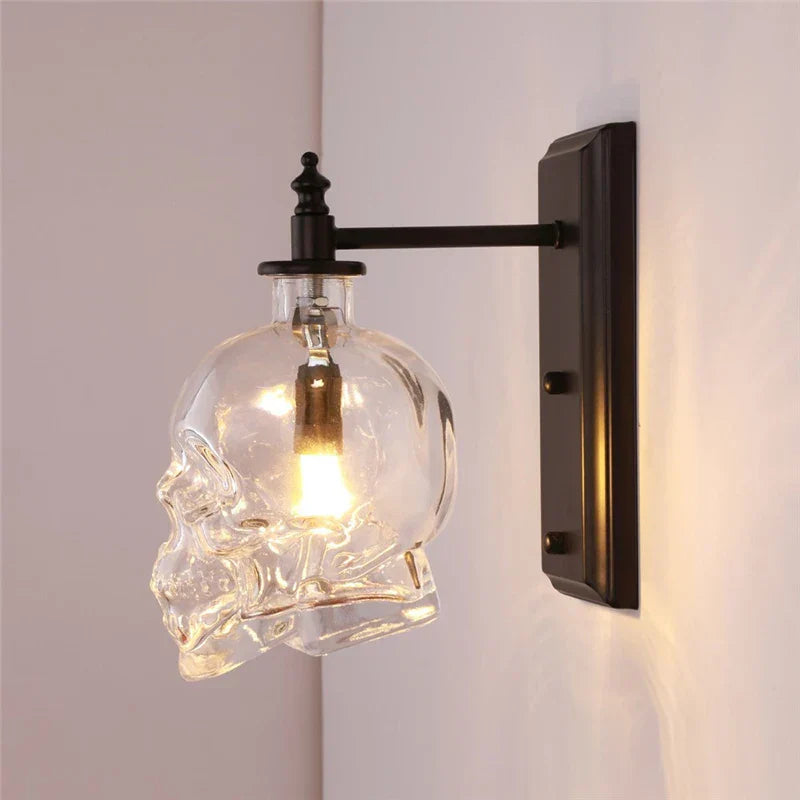 Decorbites™ Glas-Schädel-Wandleuchte: Nordisch-industrielle Vintage-LED-Wandleuchte für Wohnzimmer & Schlafzimmer.