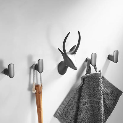 Ganchos para bata DecorBites™ color gris plomo: Perchero de pared para toallas, ropa, sombreros y abrigos.