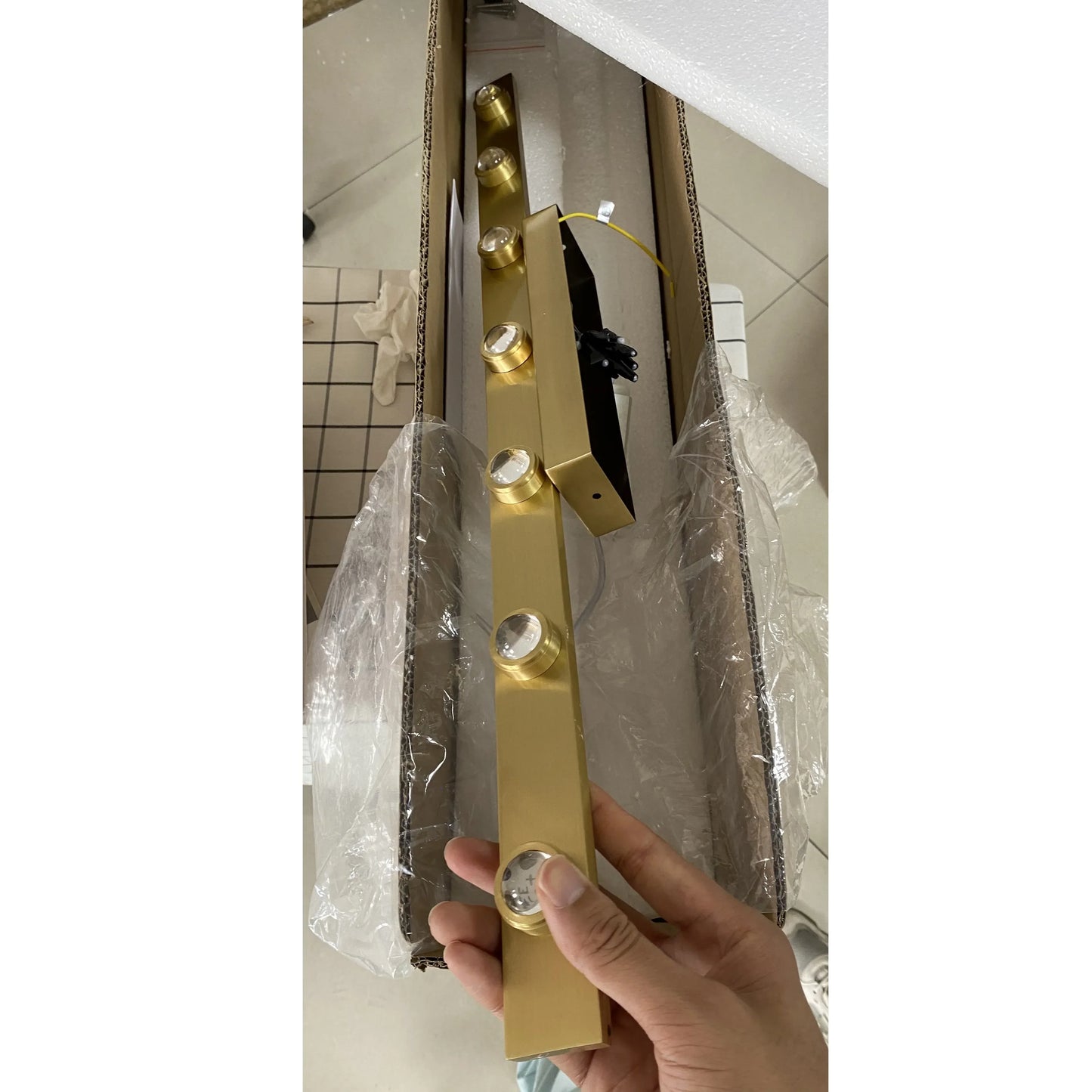 DecorBites™ Iron Art Mirror Front Wall Sconce