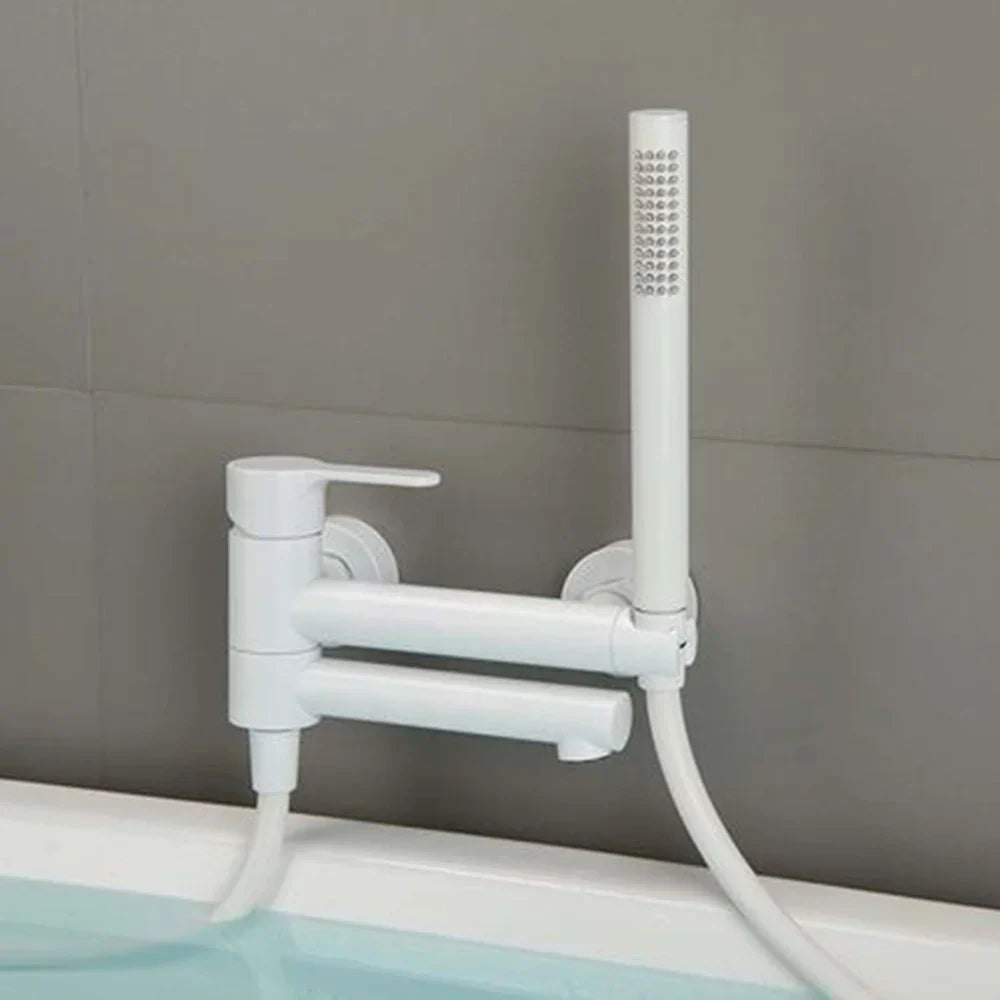 Grifo de bañera Decorbites™ de oro con caño giratorio para bañera y conjunto de ducha completo.