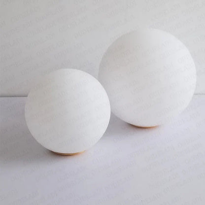 Pantalla colgante de bola de cristal DecorBites™ - Diseño de bola de cristal lechoso de alta calidad