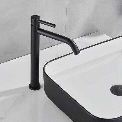 Grifo mezclador para lavabo DecorBites™ negro de montaje en cubierta | Grifo de agua fría y caliente para lavabo de baño