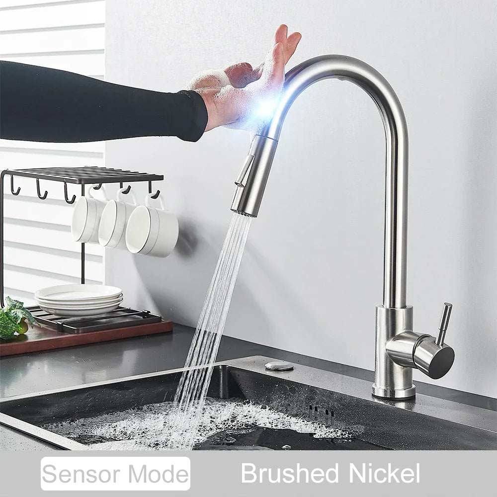 Grifo de Oro Decorbites™ con Control de Sensor Táctil para una Experiencia de Mezclador Sensible