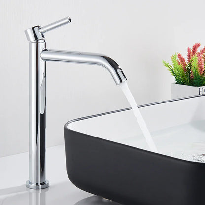 Grifo mezclador para lavabo DecorBites™ negro de montaje en cubierta | Grifo de agua fría y caliente para lavabo de baño