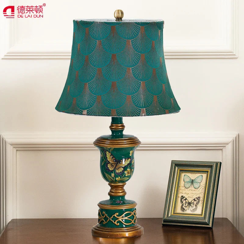 Lámpara de mesa DecorBites™ de resina verde: Lámpara de noche retro para la decoración del dormitorio