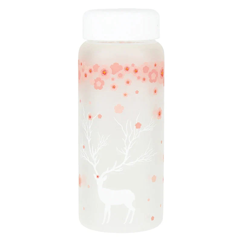 زجاجة مياه ديكوربايتس™ 430 مل من الزجاج المثلج مع غلاف بتصميم أيل