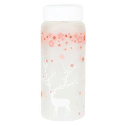 زجاجة مياه ديكوربايتس™ 430 مل من الزجاج المثلج مع غلاف بتصميم أيل