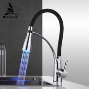 Grifo de cocina LED Decorbites™ con diseño de goma y mango único de extracción inferior
