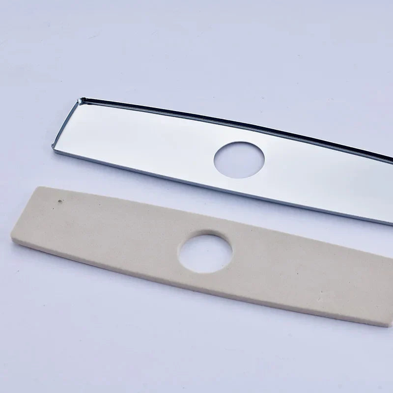 غطاء فتحة صنبور حوض المطبخ والحمام من DecorBites™ مقاس 10 بوصات، مع لوحة زخرفية باللون الأسود/النيكل المصقول/الكروم