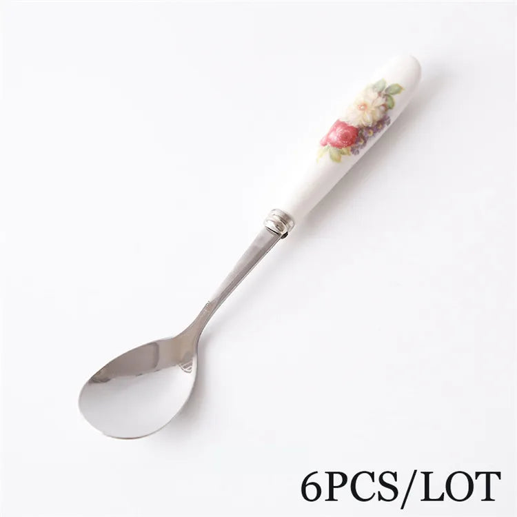 طقم ملاعق قهوة DecorBites™ مكون من 6 قطع، مصنوع من الخزف العظمي الأوروبي وأدوات مائدة من الفولاذ المقاوم للصدأ