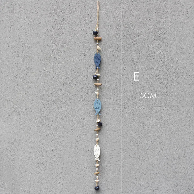 ديكور بايتس™ - قلادة على شكل سمكة زرقاء على شكل خادمة بحرية مصنوعة من أجراس خشبية عائمة لتزيين الحائط