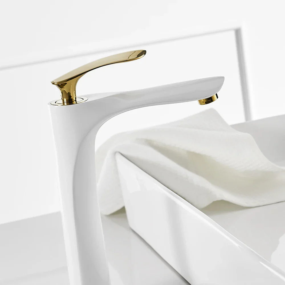 Decorbites™ Gold-Chrom-Finish Messing-Waschbeckenarmatur Heiß-Kalt-Wasser-Mischer