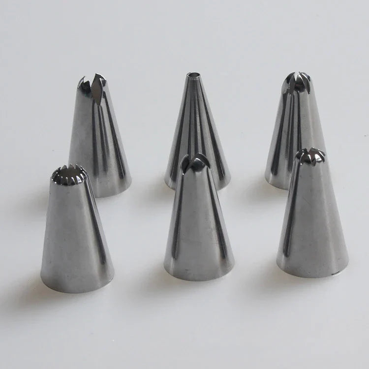 DecorBites™ 8pc Silicone Piping Bag & 6pc Nozzle Set for Cake Decorating