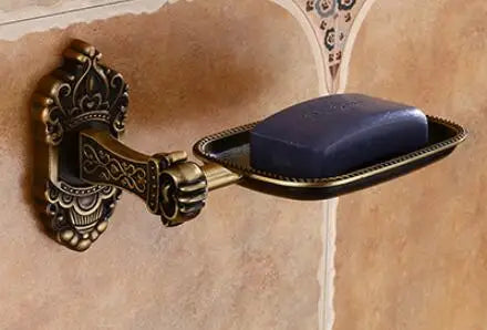 مجموعة إكسسوارات الحمام DecorBites™ المصنوعة من الألومنيوم المنحوت باللون البرونزي العتيق: رف مناشف، وحامل ورق، وخطافات