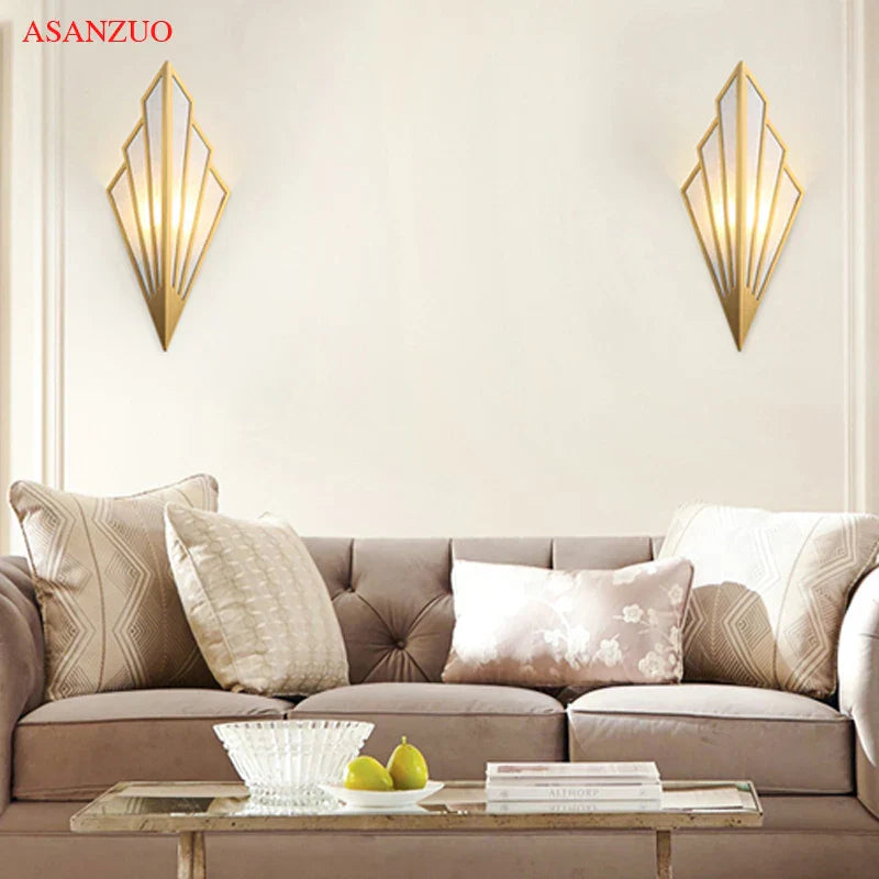 Lámpara de pared interior LED DecorBites™ con forma de abanico para pasillos, escaleras y dormitorios.