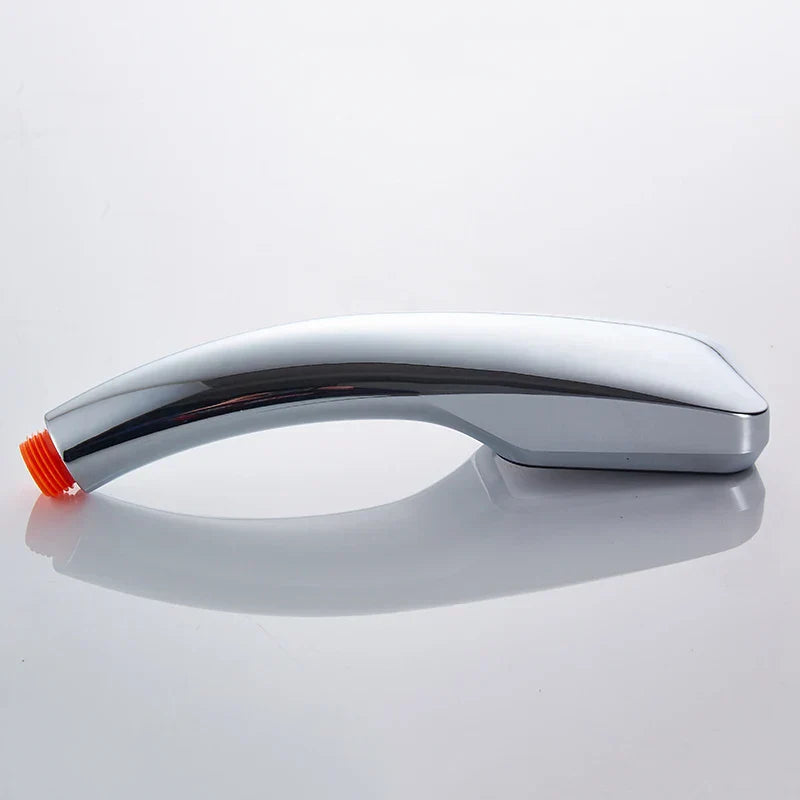 Cabezal de ducha DecorBites™ con aumento de presión del 300% y 300 orificios para baño