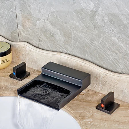 صنبور حمام DecorBites™ ذو المقبضين وصنبور شلال أسود عريض