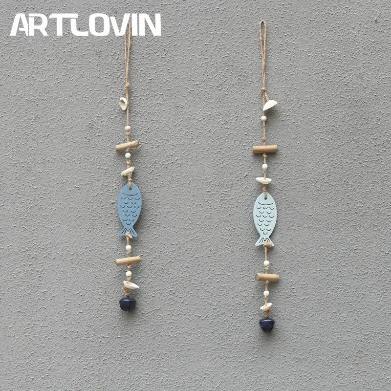 ديكور بايتس™ - قلادة على شكل سمكة زرقاء على شكل خادمة بحرية مصنوعة من أجراس خشبية عائمة لتزيين الحائط