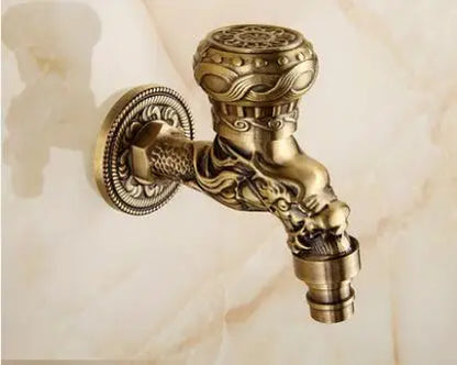 صنبور غسالة ملابس خارجية منحوت على شكل تنين من النحاس العتيق من DecorBites™ صنبور بارد