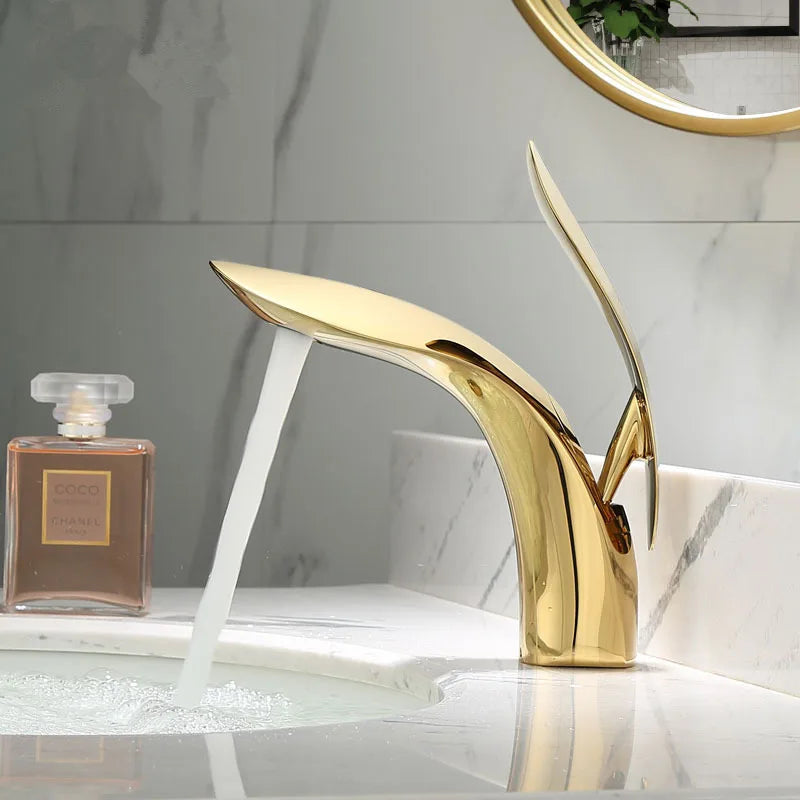 Grifo de Lavabo de Latón Dorado Decorbites™ | Mezclador de Una Manija para Lavabo de Baño