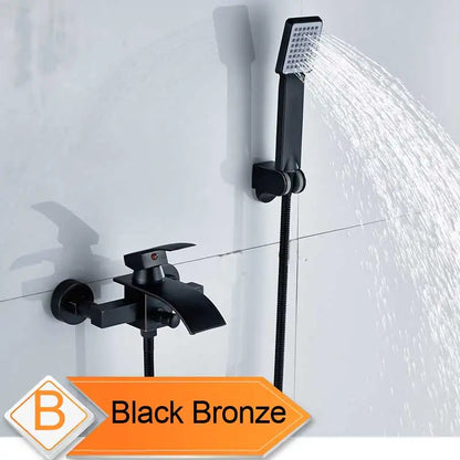 Grifo de ducha y bañera DecorBites™ de montaje en pared, color negro, con caño tipo cascada