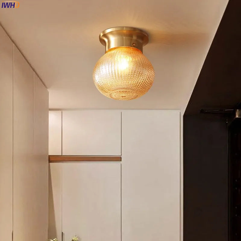 Lámpara de techo LED DecorBites™ con bola de cristal, estilo moderno vintage en cobre.