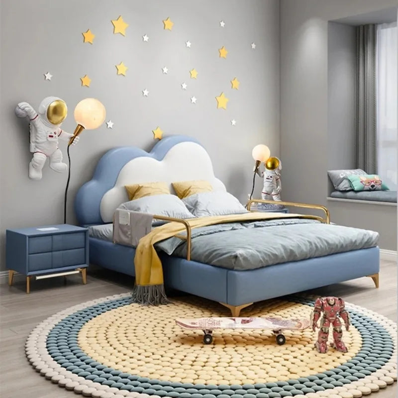 Lámpara de mesa LED DecorBites™ Astronauta: Lámpara de escritorio moderna de resina para habitación infantil, decoración con temática espacial