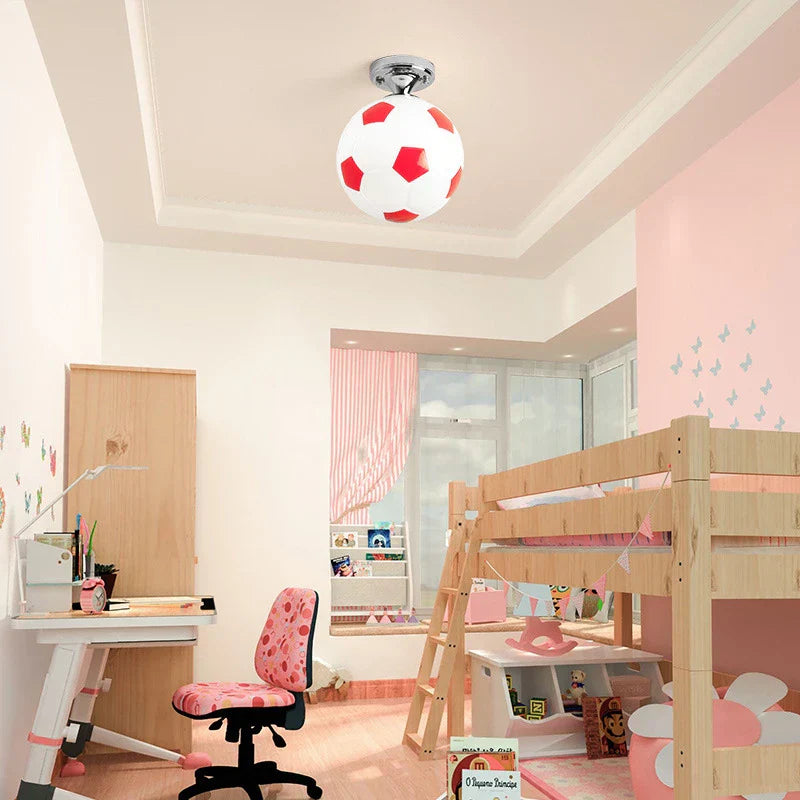 Lámpara de techo LED DecorBites™ con forma de balón de fútbol para habitación infantil, luminaria de interior