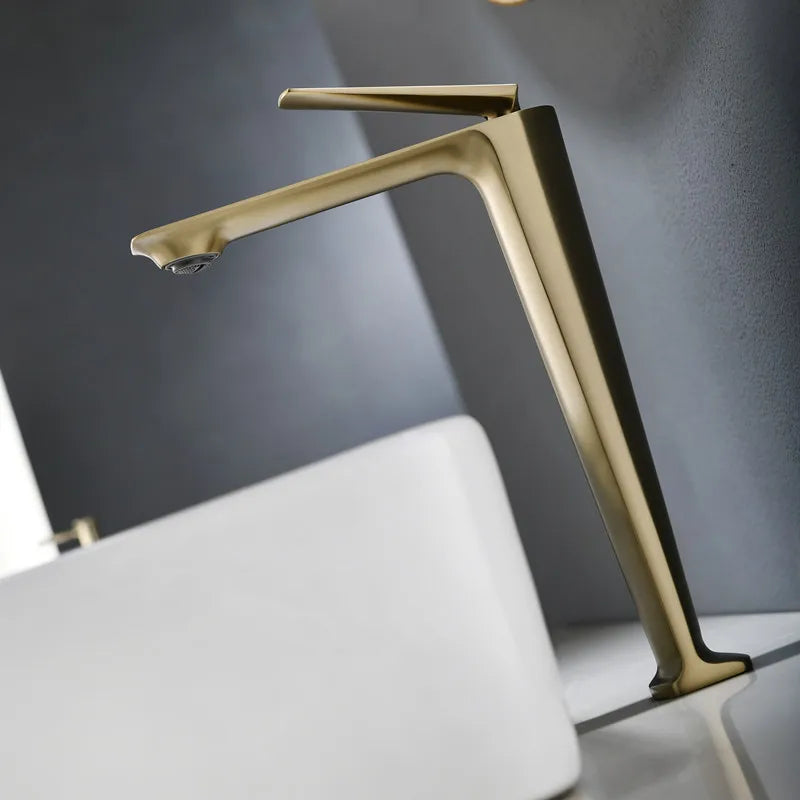 Grifo de lavabo DecorBites™ en oro cepillado - Grifo de agua fría/caliente - Mezclador de montaje sobre encimera