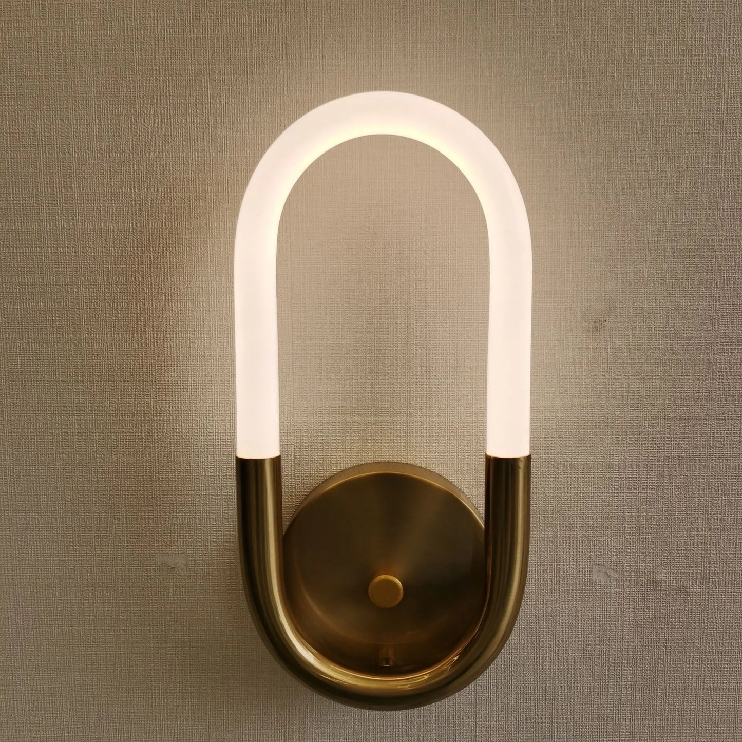 مصباح حائط LED بحلقة أكريليك من DecorBites™ للديكور الداخلي الحديث، إضاءة غرفة المعيشة وغرفة النوم