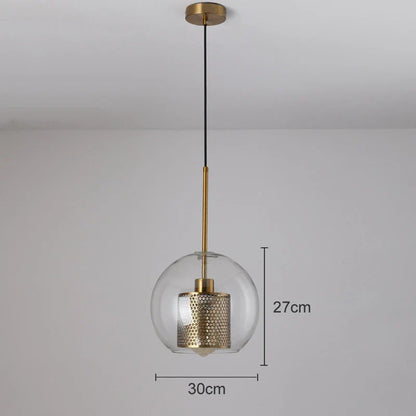 Lámpara colgante DecorBites™ con bola de cristal y malla dorada, estilo industrial para cocina.