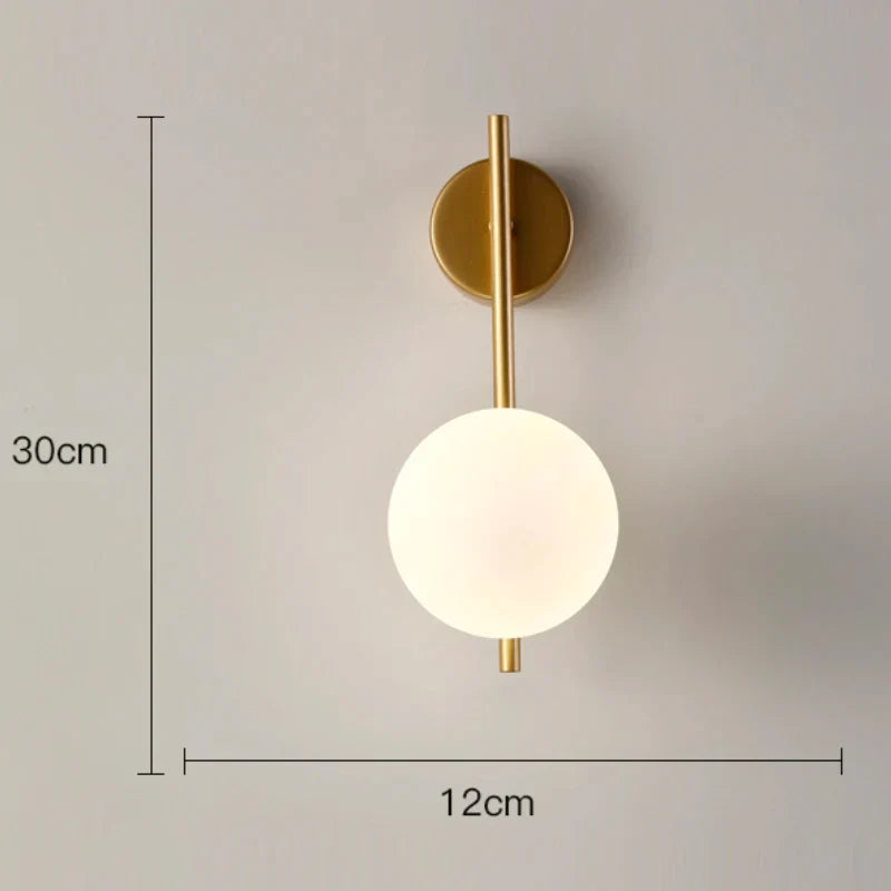 Lámpara de pared LED DecorBites™ de cristal dorado para una iluminación interior elegante