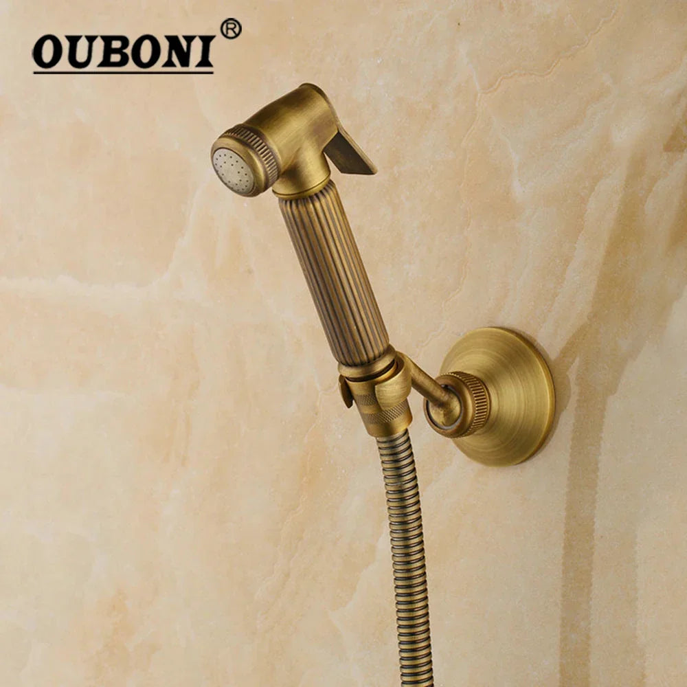 صنبور بيديه من النحاس العتيق من DecorBites™ مثبت على الحائط مع دش يدوي - ملحق حمام