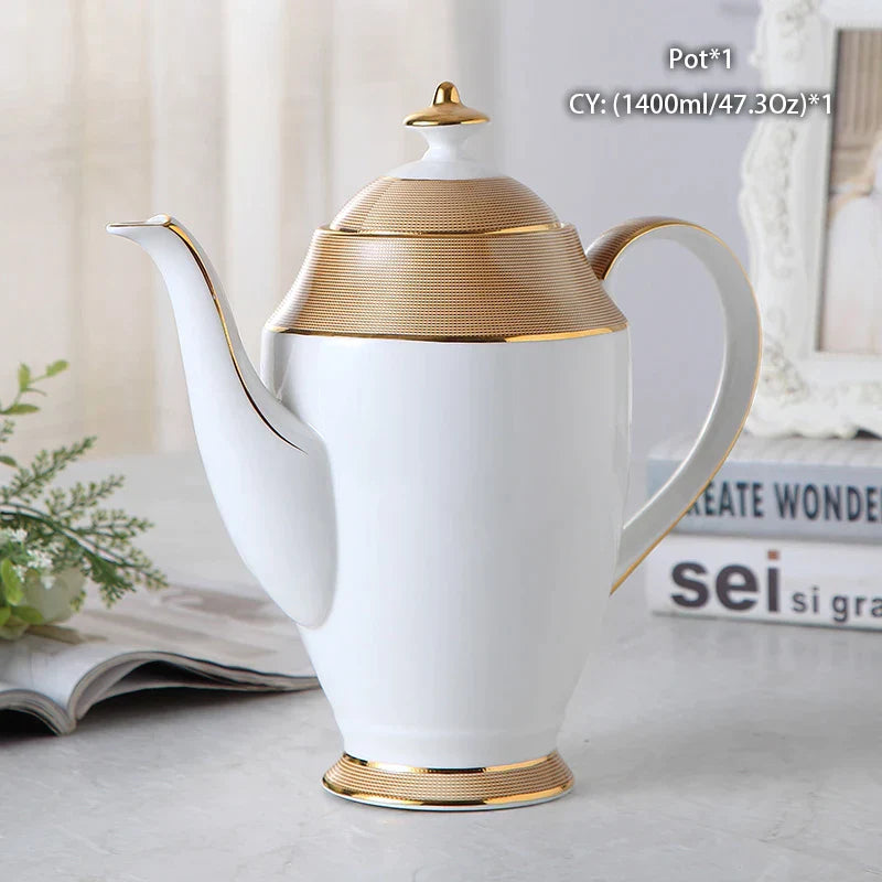 Tetera DecorBites™ de porcelana fina: Elegante cafetera de porcelana europea para amantes del té.