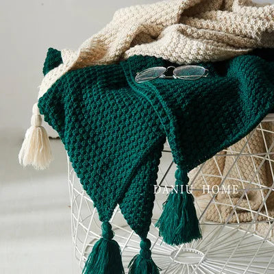 Woolen Ball Knit Blanket